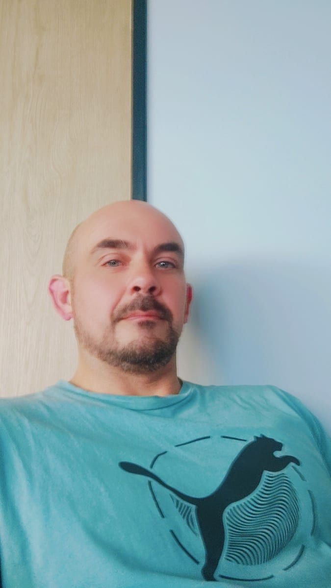 Profil de Nickson, 24 ans, Gay fute à Dotzigen (Berne)