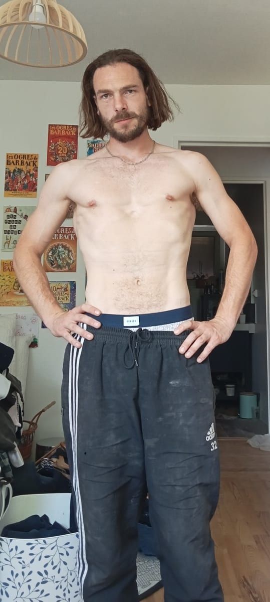 Abdulla - Gay fute à Rona Profil de Abdulla, 22 ans, Gay fute à Rona (Grisons)