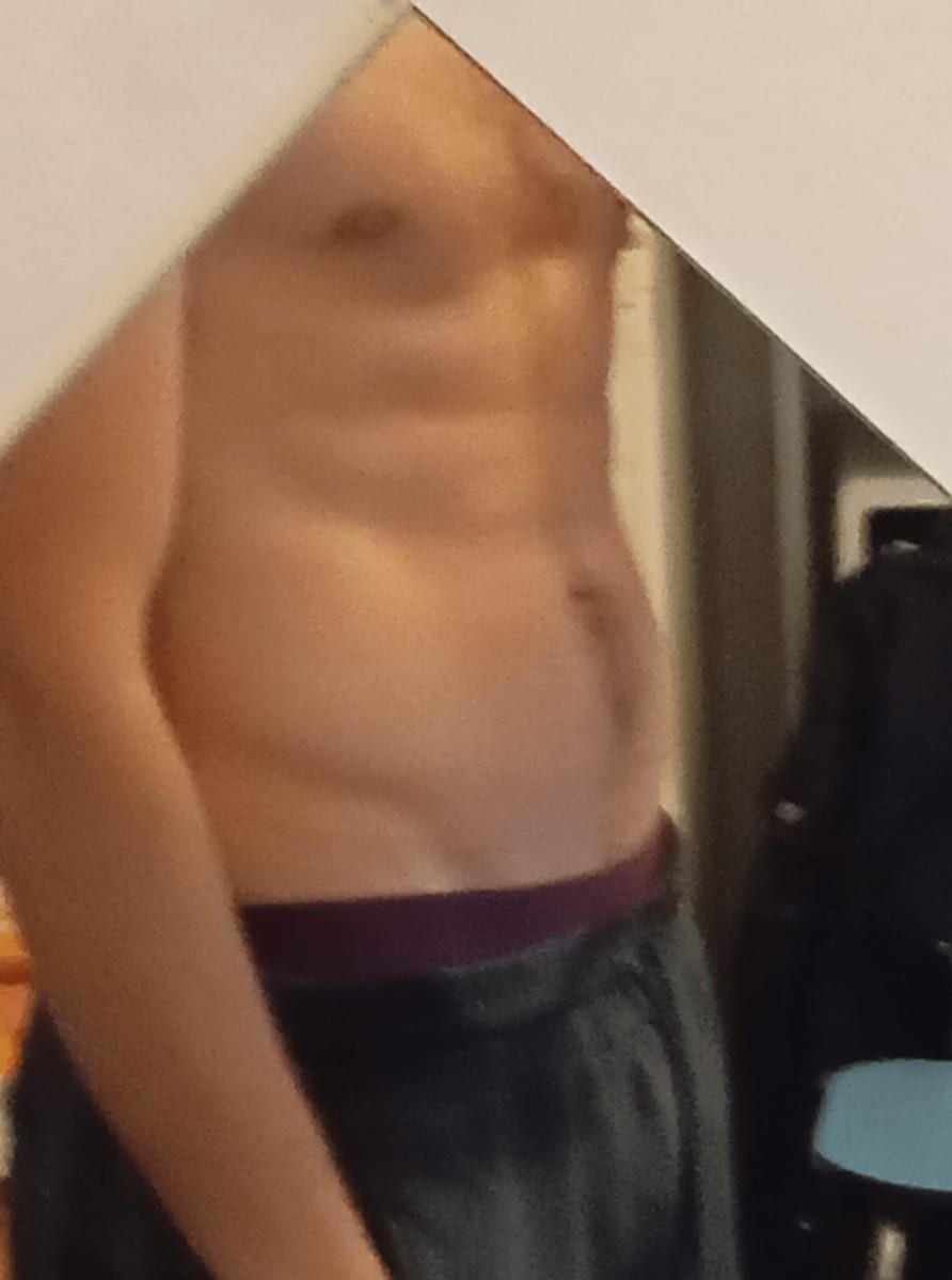 Constantin - Gay fute à Pratval Profil de Constantin, 33 ans, Gay fute à Pratval (Grisons)