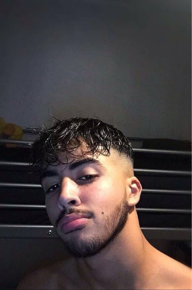 Mounib - Gay fute à Zetzwil Profil de Mounib, 39 ans, Gay fute à Zetzwil (Argovie)