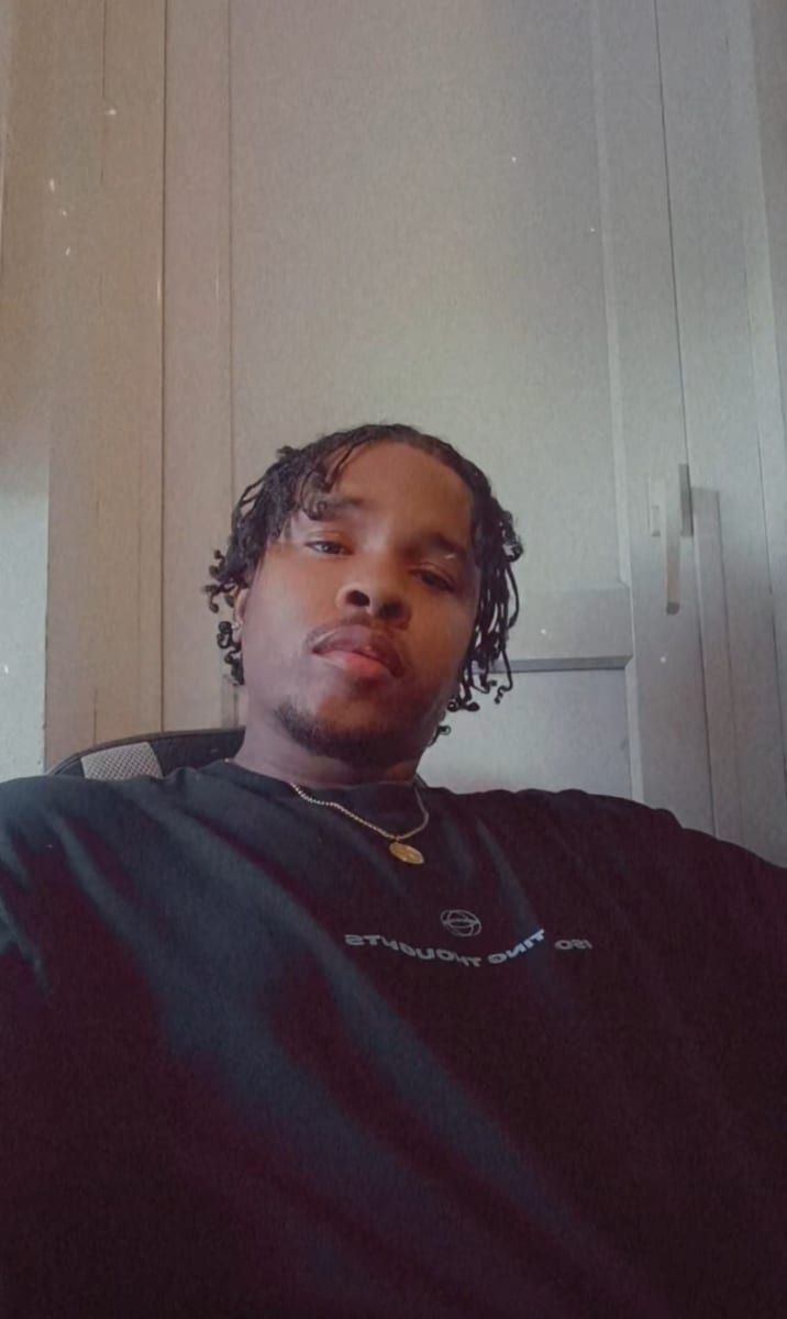 Ael - Gay fute à Yverdon-les-Bains Profil de Ael, 39 ans, Gay fute à Yverdon-les-Bains (Vaud)