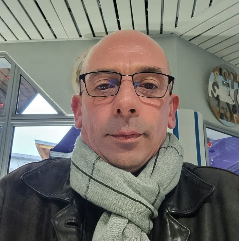 Florimont - Gay fute à Stalden (Sarnen) Profil de Florimont, 37 ans, Gay fute à Stalden (Sarnen) (Obwald)