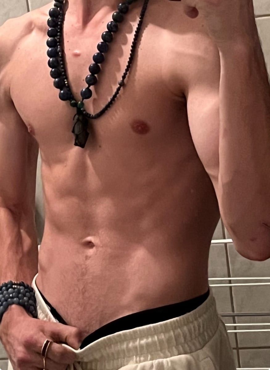 Souleman - Gay fute à Fräschels Profil de Souleman, 24 ans, Gay fute à Fräschels (Fribourg)