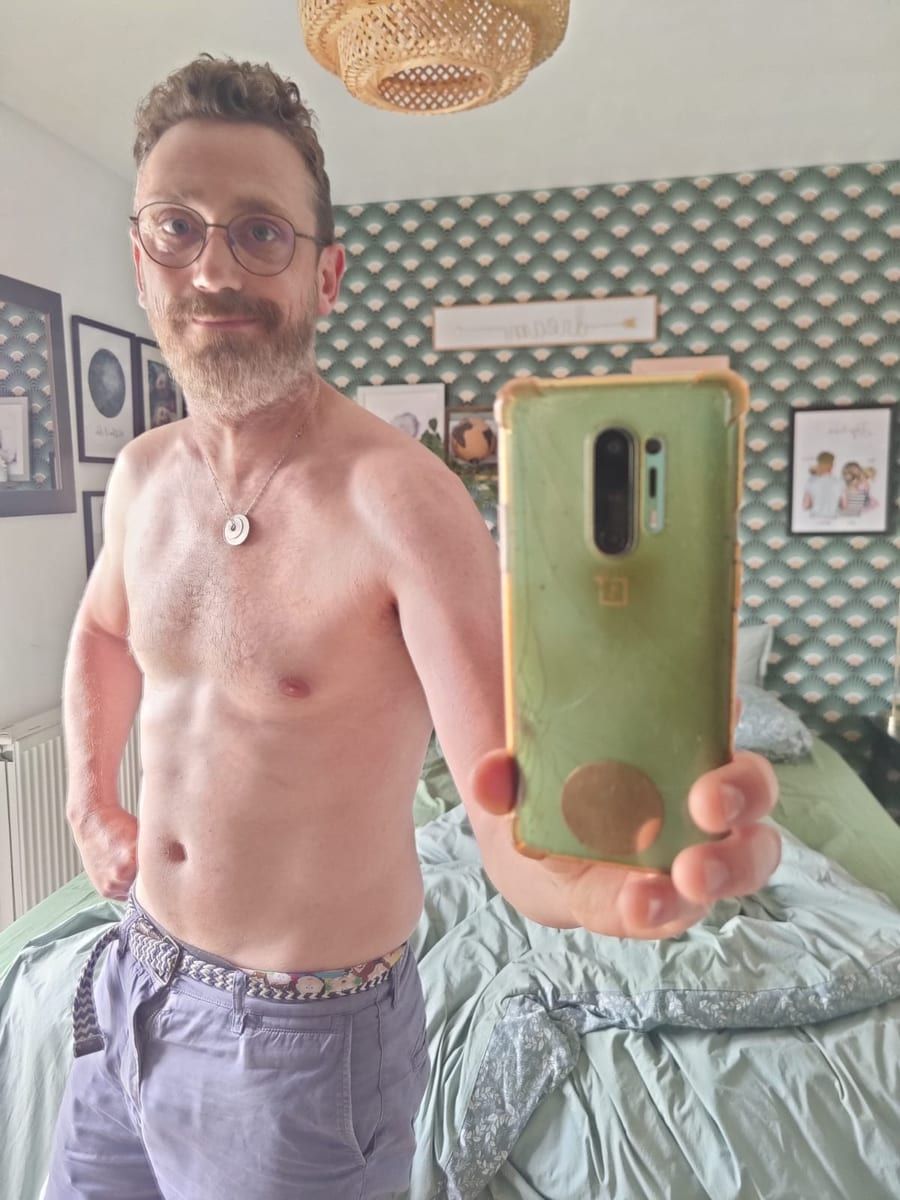 Adriano - Gay fute à Villars-sur-Fontenais Profil de Adriano, 42 ans, Gay fute à Villars-sur-Fontenais (Jura)
