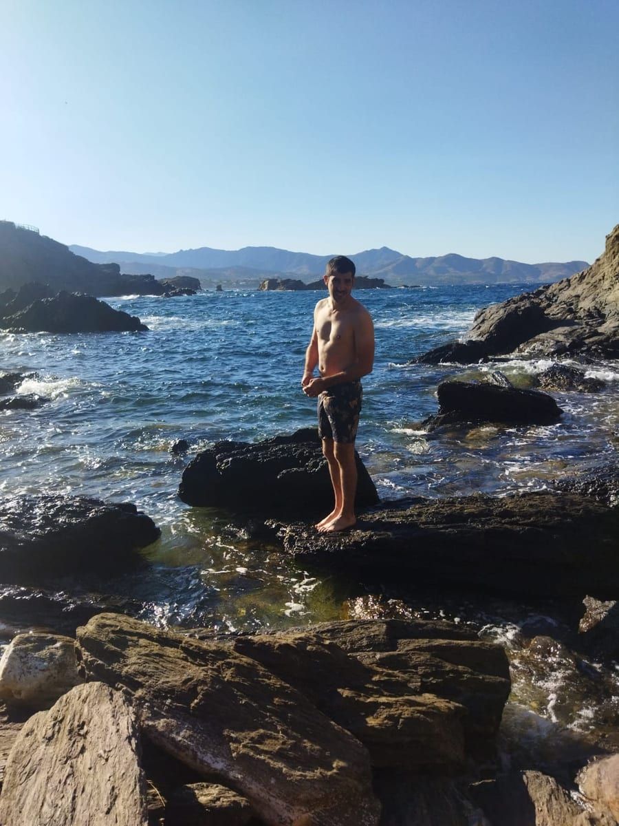 Josias - Gay fute à Brail Profil de Josias, 28 ans, Gay fute à Brail (Grisons)