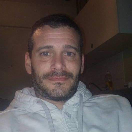 Naman - Gay fute à Galmiz Profil de Naman, 33 ans, Gay fute à Galmiz (Fribourg)
