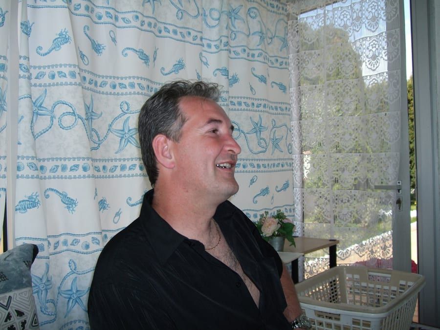 Noah - Gay fute à Lüen Profil de Noah, 39 ans, Gay fute à Lüen (Grisons)