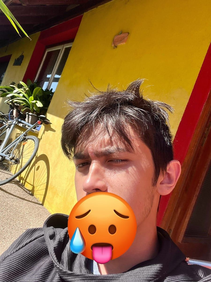Tarek - Gay fute à Lüen Profil de Tarek, 33 ans, Gay fute à Lüen (Grisons)