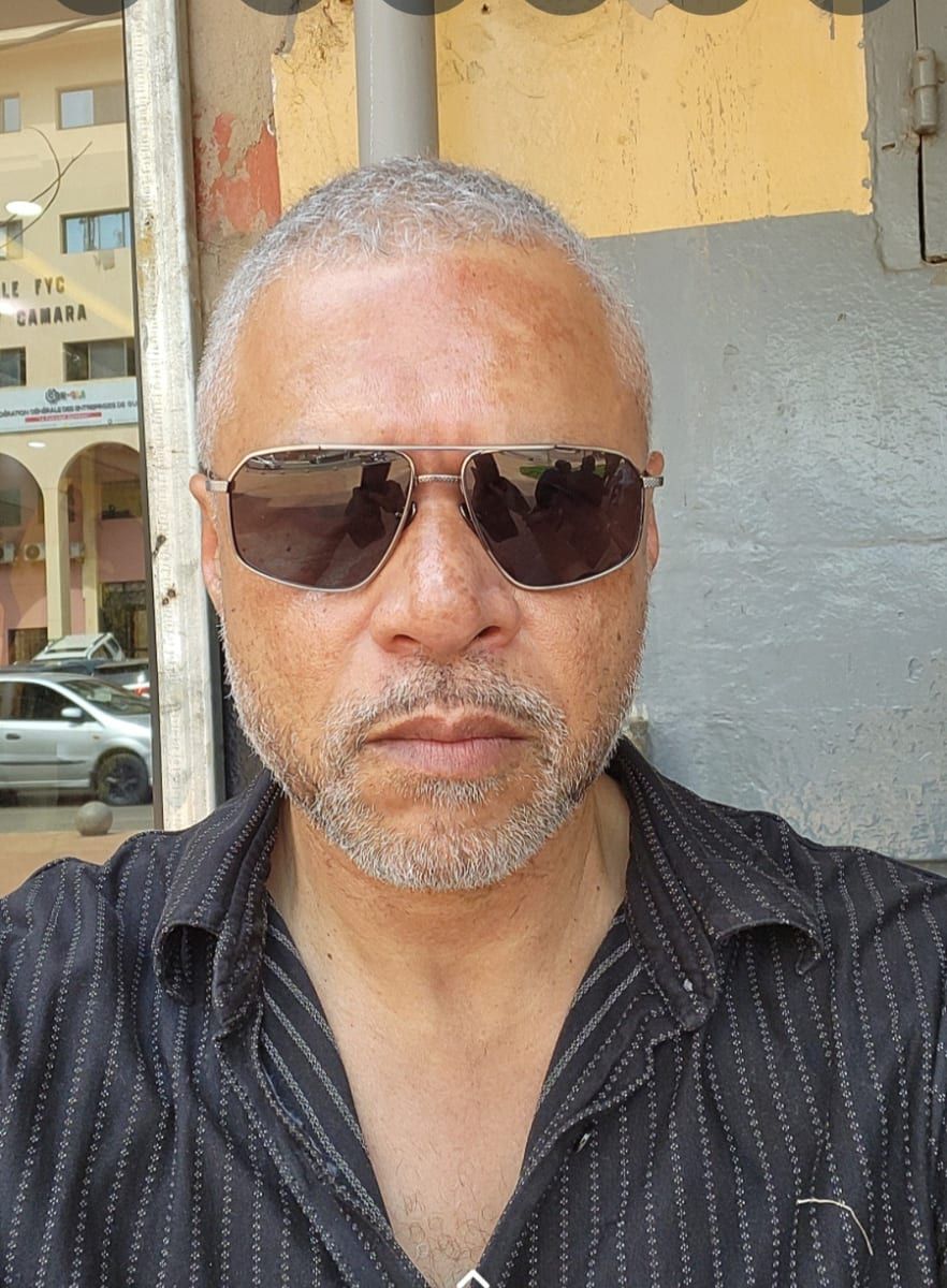 Oren - Gay fute à Schwende Profil de Oren, 45 ans, Gay fute à Schwende (Appenzell Rhodes-Intérieures)