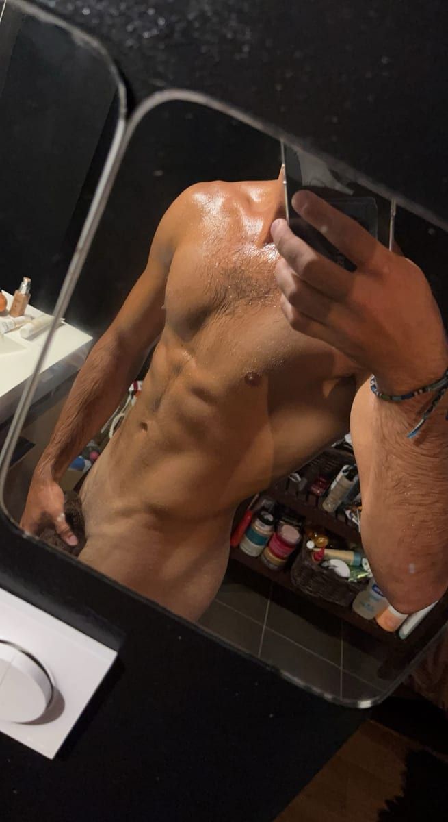 Dusty - Gay fute à Richenthal Profil de Dusty, 31 ans, Gay fute à Richenthal (Lucerne)