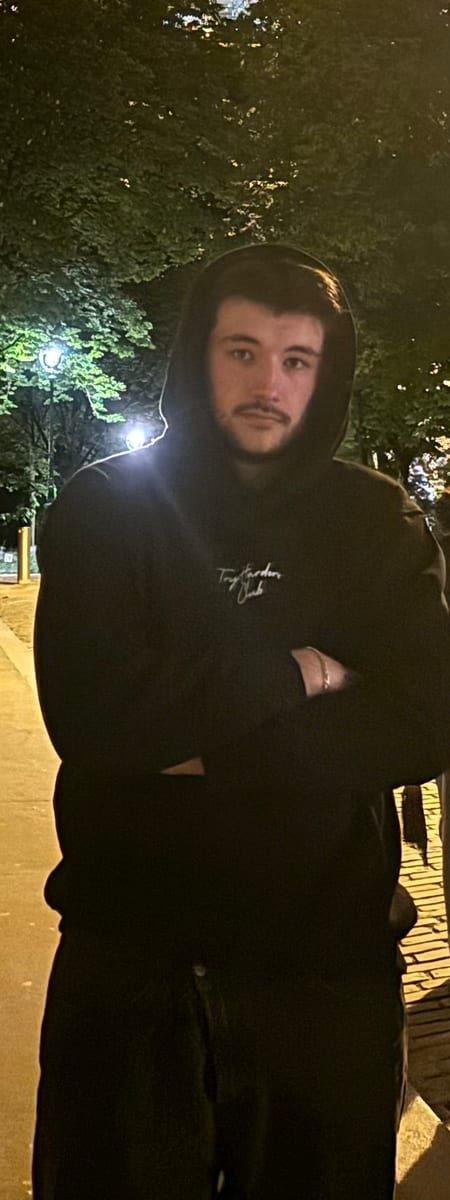 Abderaouf - Gay fute à Flond Profil de Abderaouf, 26 ans, Gay fute à Flond (Grisons)