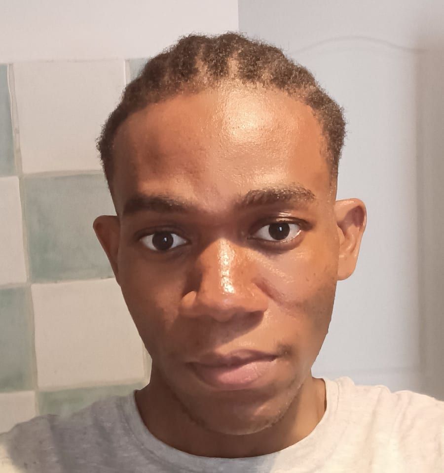 Franz - Gay fute à Mutten Profil de Franz, 32 ans, Gay fute à Mutten (Grisons)