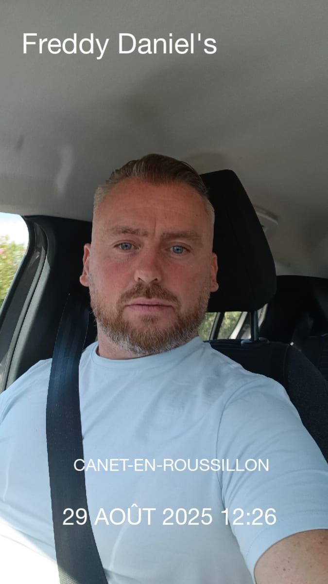 Adelino - Gay fute à Perrefitte Profil de Adelino, 39 ans, Gay fute à Perrefitte (Berne)