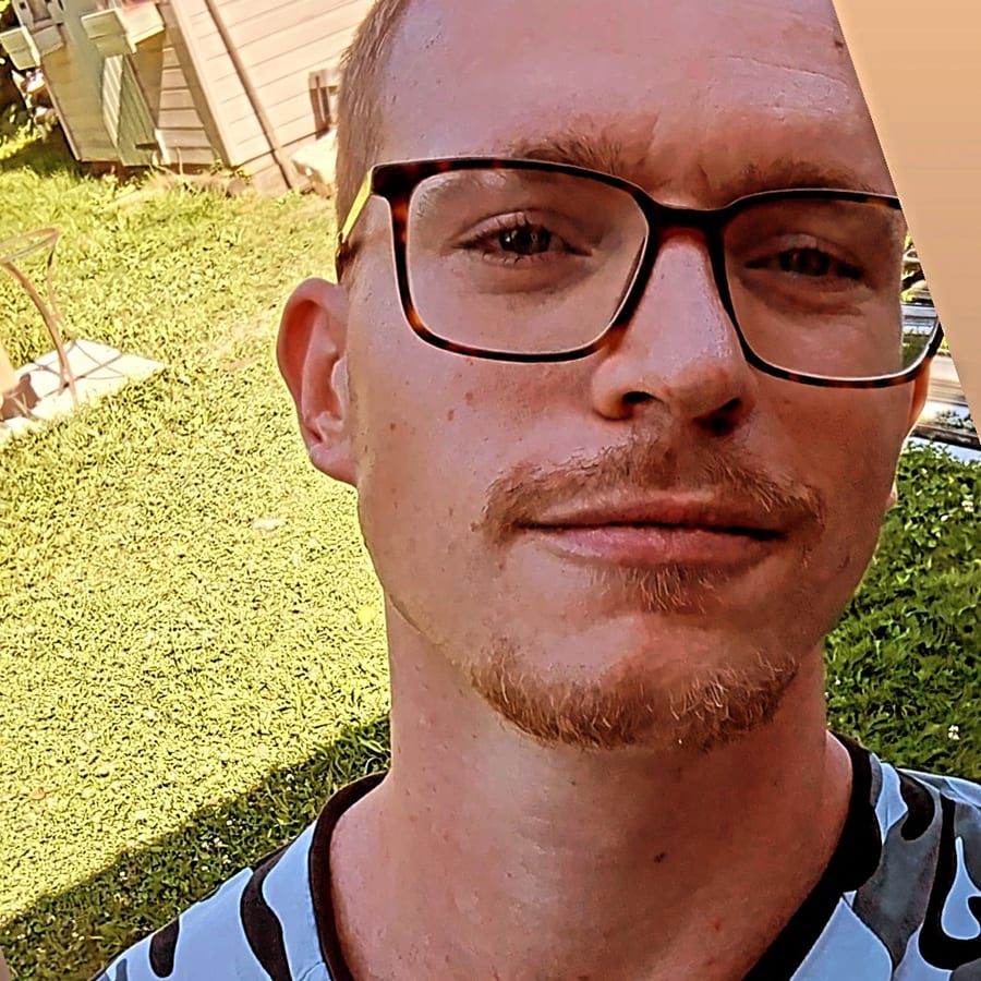 Baghdad - Gay fute à Allschwil Profil de Baghdad, 36 ans, Gay fute à Allschwil (Bâle-Campagne)