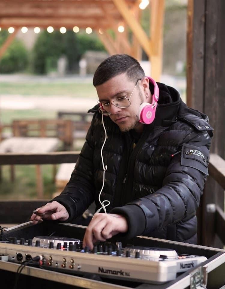 Amin - Gay fute à Retschwil Profil de Amin, 23 ans, Gay fute à Retschwil (Lucerne)
