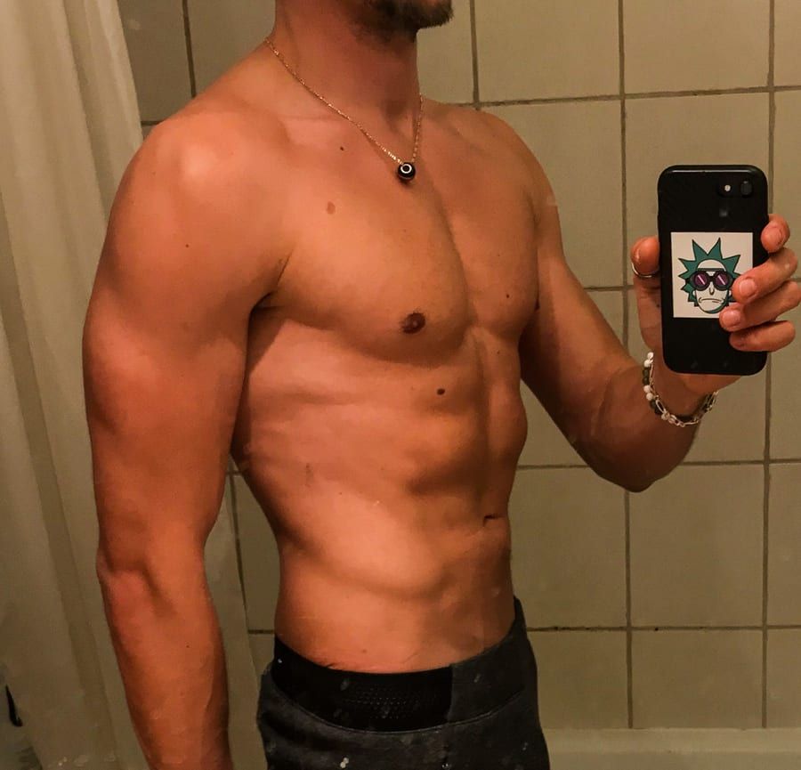 Micael - Gay fute à Splügen Profil de Micael, 32 ans, Gay fute à Splügen (Grisons)
