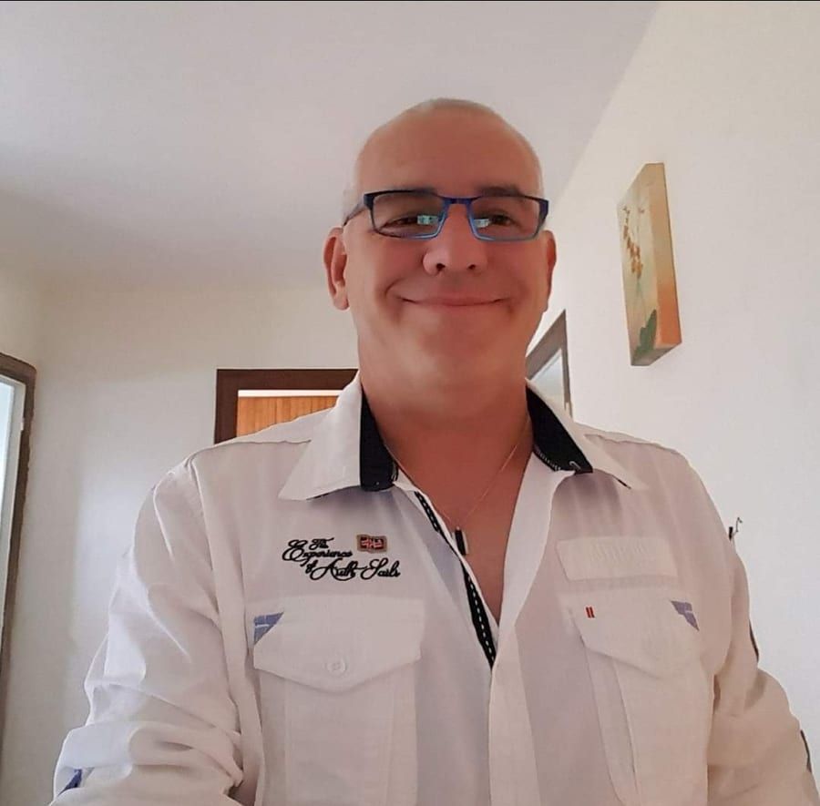 Profil de Ferrier, 45 ans, Gay fute à Surcasti (Grisons)