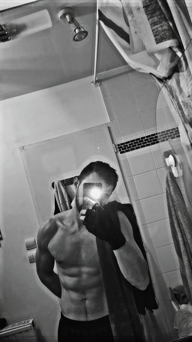 Erman - Gay fute à Riehen Profil de Erman, 43 ans, Gay fute à Riehen (Bâle-Ville)