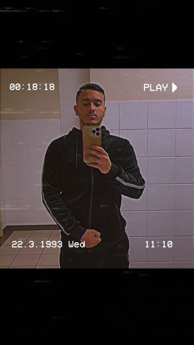 Yenis - Gay fute à Nassen Profil de Yenis, 24 ans, Gay fute à Nassen (Saint-Gall)
