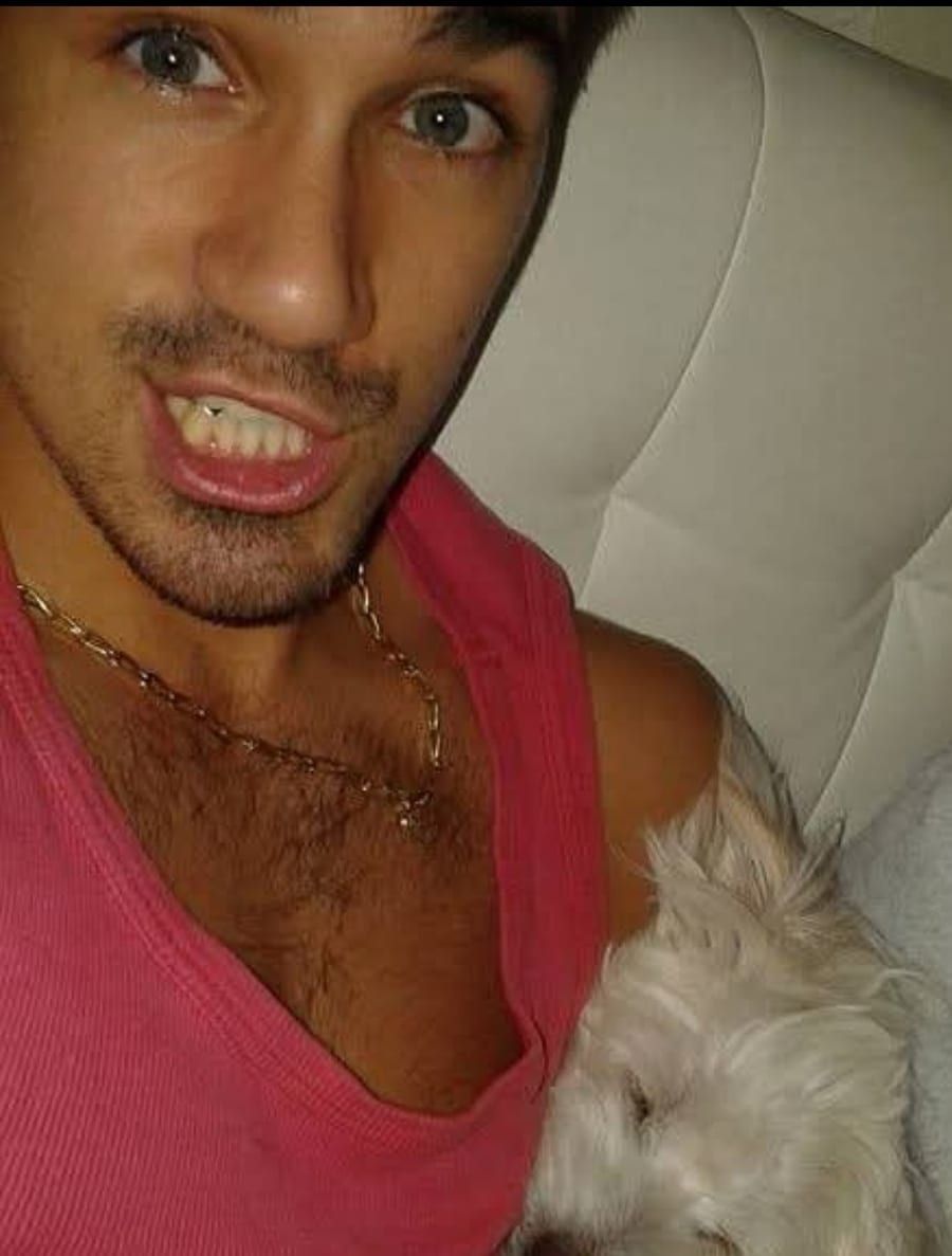 Ignazio - Gay fute à Zuzwil BE Profil de Ignazio, 26 ans, Gay fute à Zuzwil BE (Berne)