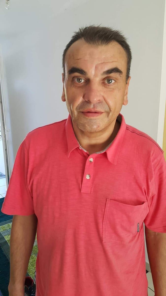 Abdelrazak - Gay fute à Walzenhausen Profil de Abdelrazak, 40 ans, Gay fute à Walzenhausen (Appenzell Rhodes-Extérieures)