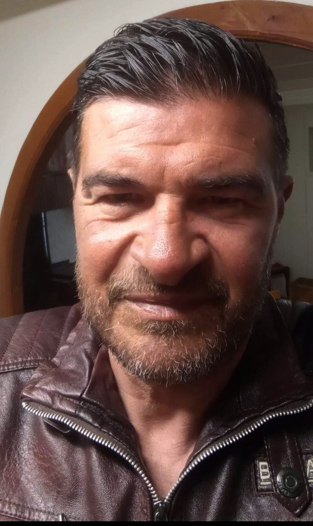 Profil de Sulyman, 41 ans, Gay fute à Châtel-St-Denis (Fribourg)