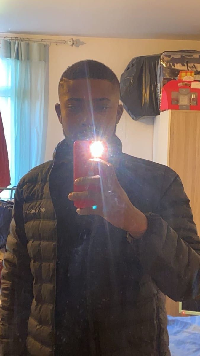 Yvonig - Gay fute à Zofingue Profil de Yvonig, 29 ans, Gay fute à Zofingue (Argovie)