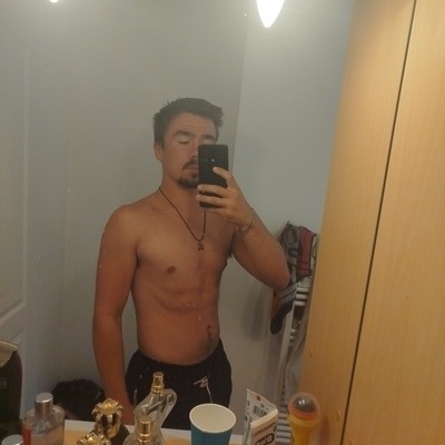 Angelo - Gay fute à Ziegelbrücke Profil de Angelo, 31 ans, Gay fute à Ziegelbrücke (Glaris)